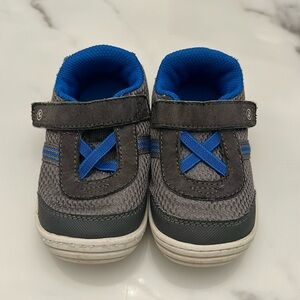 Stride Rite Jackson Boys - Size 6